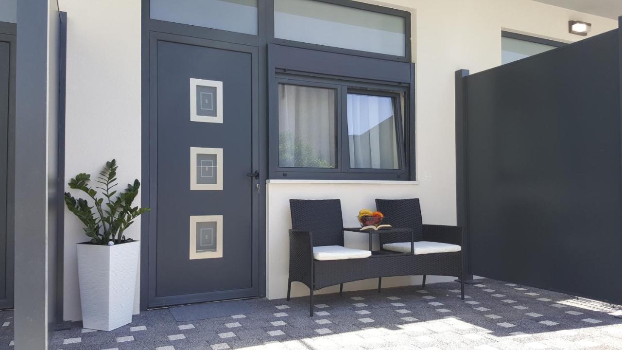Grey House Apartment Makarska Exterior foto