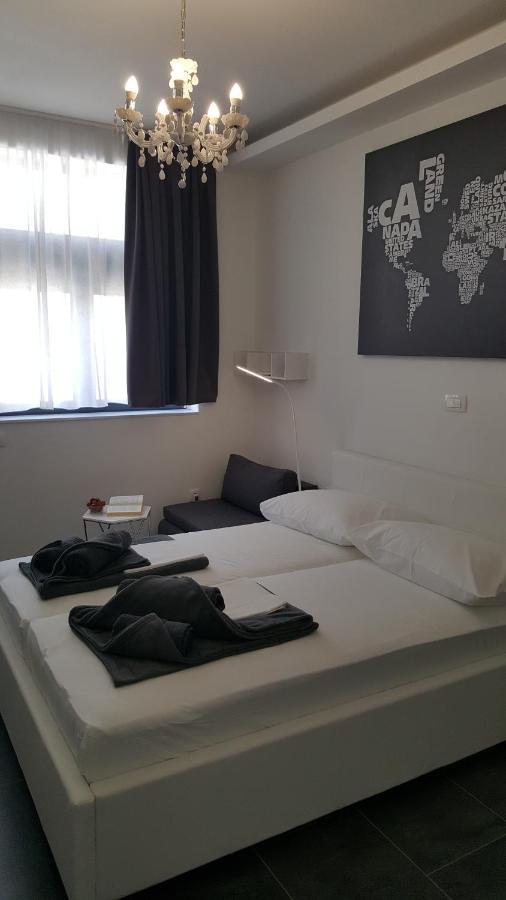 Grey House Apartment Makarska Exterior foto