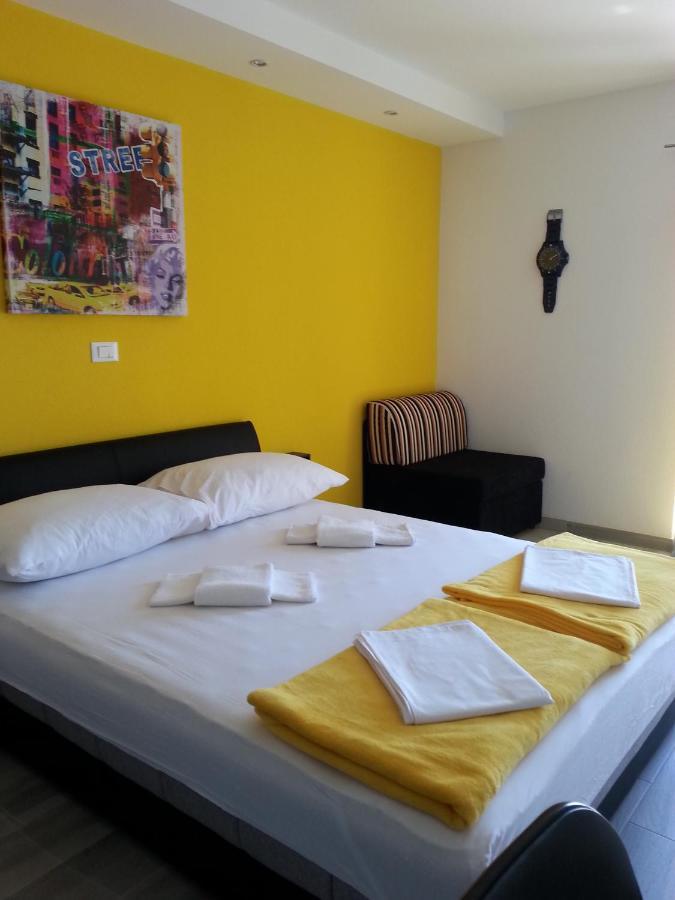 Grey House Apartment Makarska Exterior foto