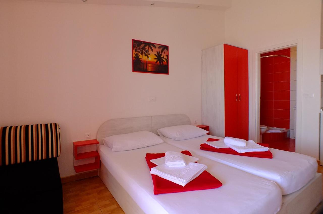 Grey House Apartment Makarska Exterior foto