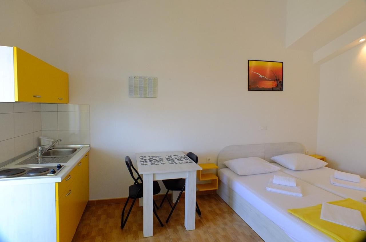 Grey House Apartment Makarska Exterior foto