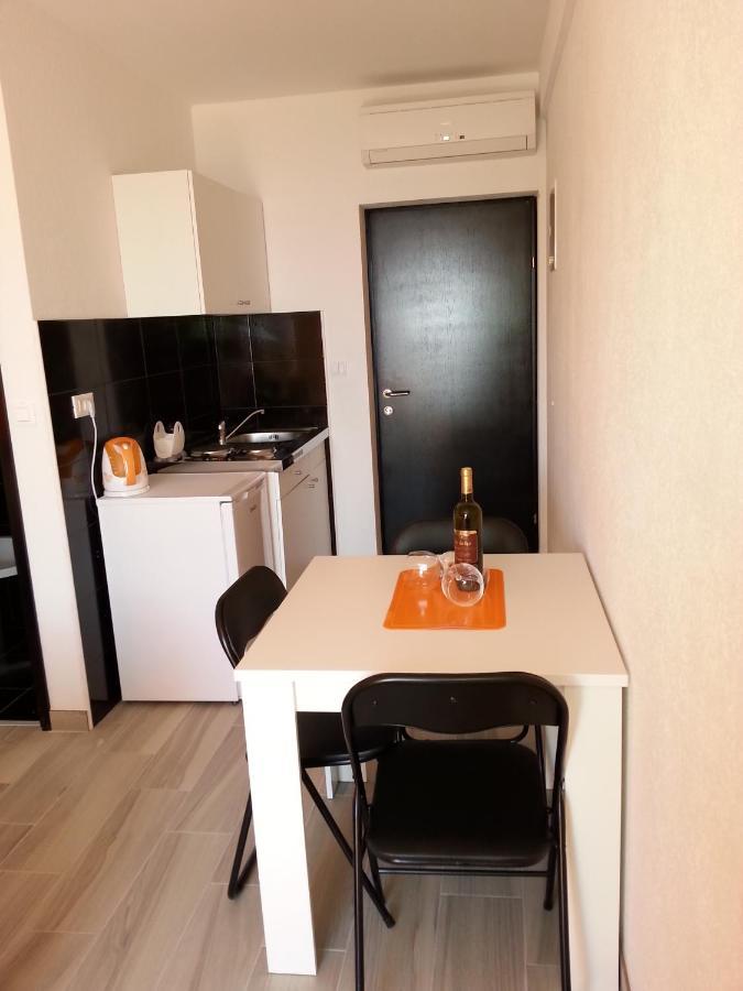Grey House Apartment Makarska Exterior foto