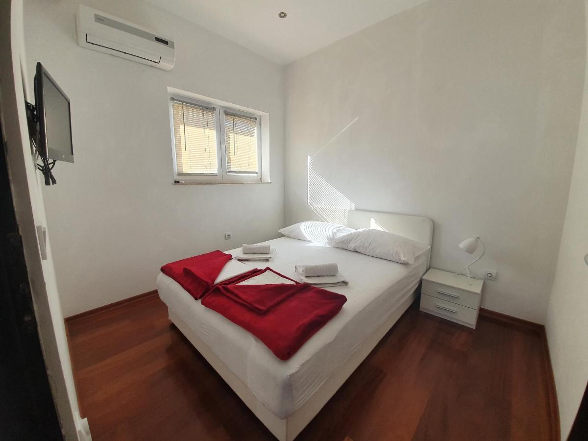 Grey House Apartment Makarska Exterior foto