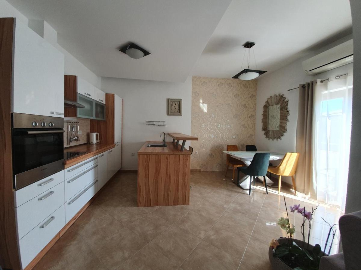 Grey House Apartment Makarska Exterior foto