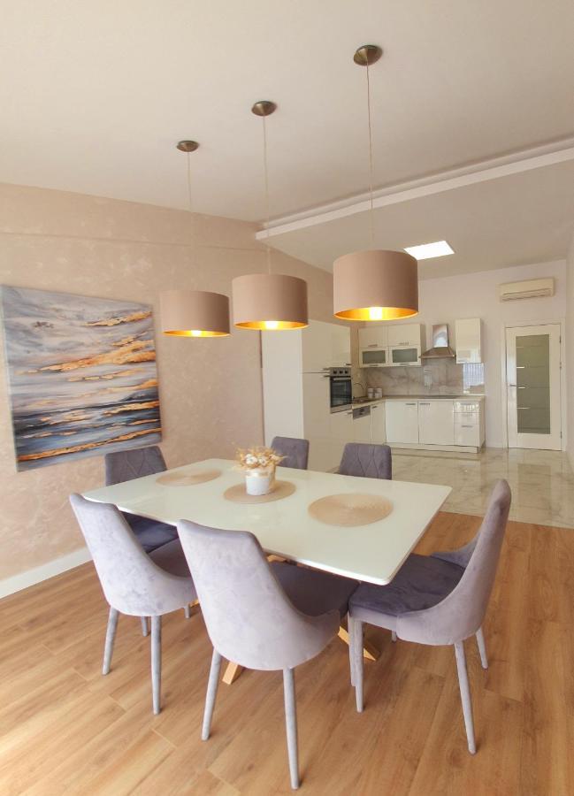 Grey House Apartment Makarska Exterior foto